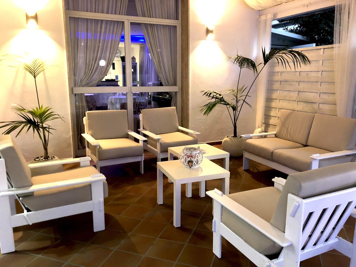Hotel Bruna B&B Милано Мартима Екстериор снимка